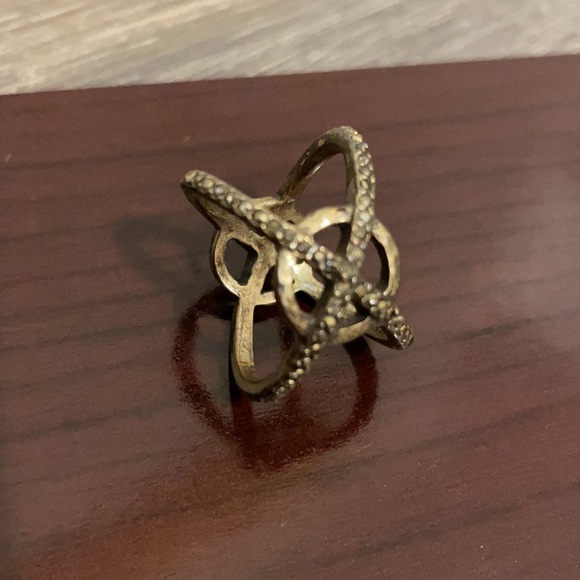 Ring - Picture 4 of 4